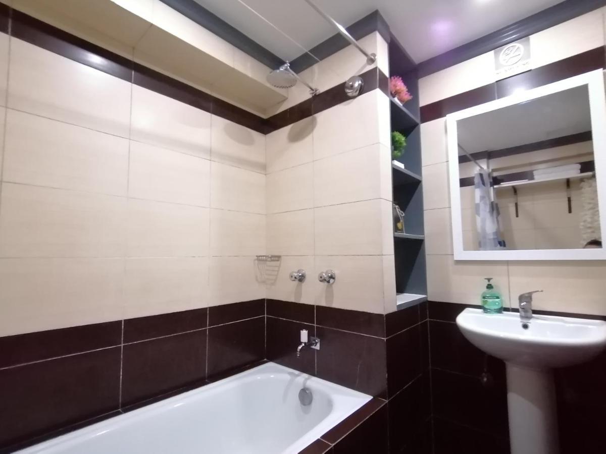 Condo Azur Suites E507 Near Airport, Netflix, Stylish, Cozy With Swimming Pool Lapu-Lapu City Dış mekan fotoğraf